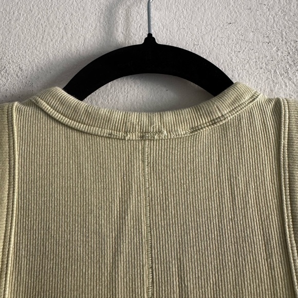 Lululemon Hold Tight Tank Dewy - Picture 6 of 6